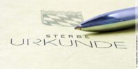 Formular „Sterbeurkunde“ mit Kugelschreiber